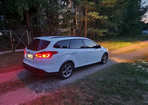 Ford Focus cena 43900 przebieg: 149500, rok produkcji 2017 z Koronowo małe 781